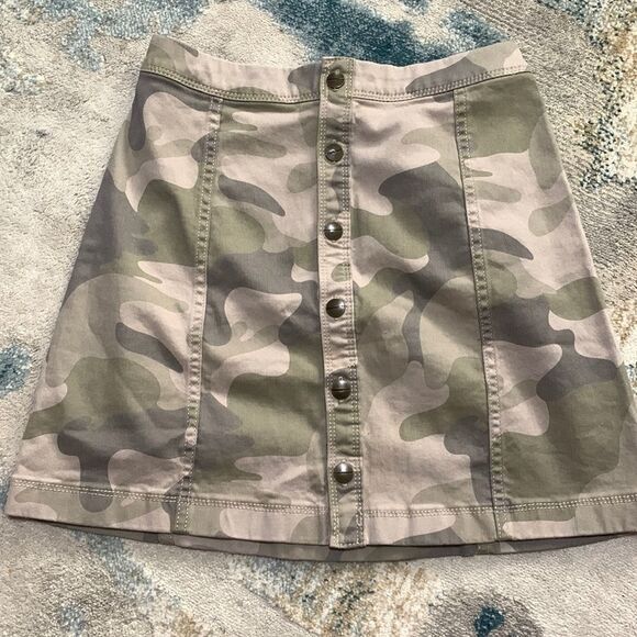 Hollister skirt - Picture 1 of 5